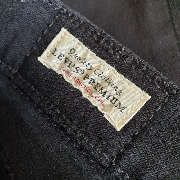 Levis 312 Shaping Slim Jeans Black - Picture 5 of 5